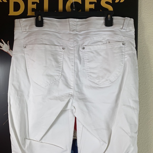 NWT Democracy “Ab Solution” Crop Ankle Jeans White - Picture 10 of 14